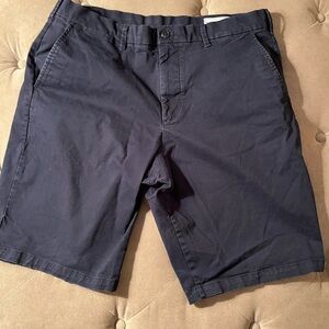 Mens Gap Shorts longer length size 36 waist